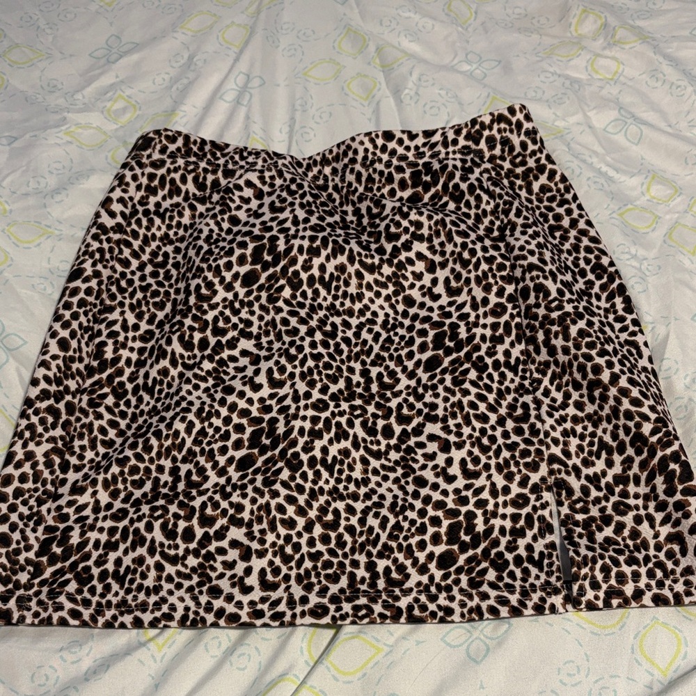SHEIN Black and Cream Leopard Pencil Skirt